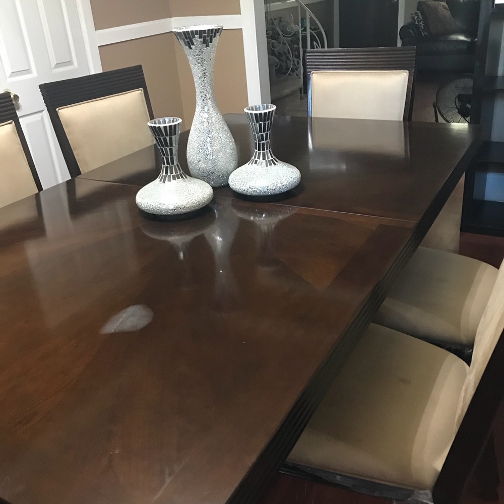 Dinette Set - Picture 3 of 7